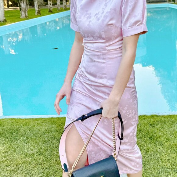 Elegant Pink Cheongsam Dress - Picture 2 of 2